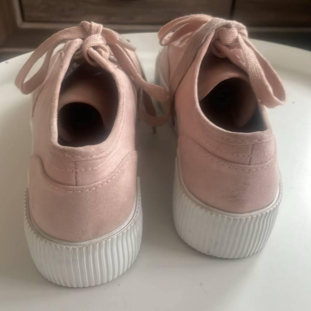 H &M by Divided NWOT Platform Sneakers - Picture 7 of 17